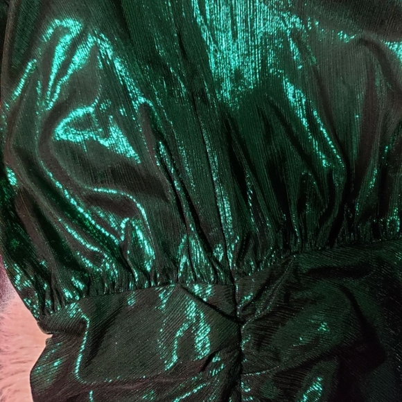 ALVONA - METALLIC GREEN DRAPE MINI DRES - Picture 9 of 14